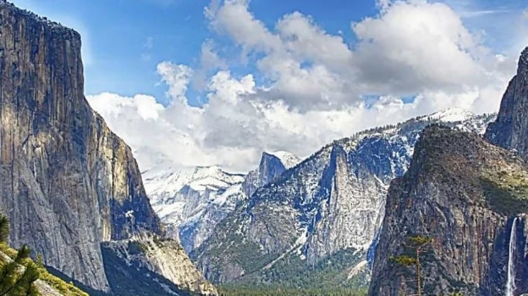 Yosemite_Valley_c466b706-6bcf-4985-941a-a7abd2d1cd09
