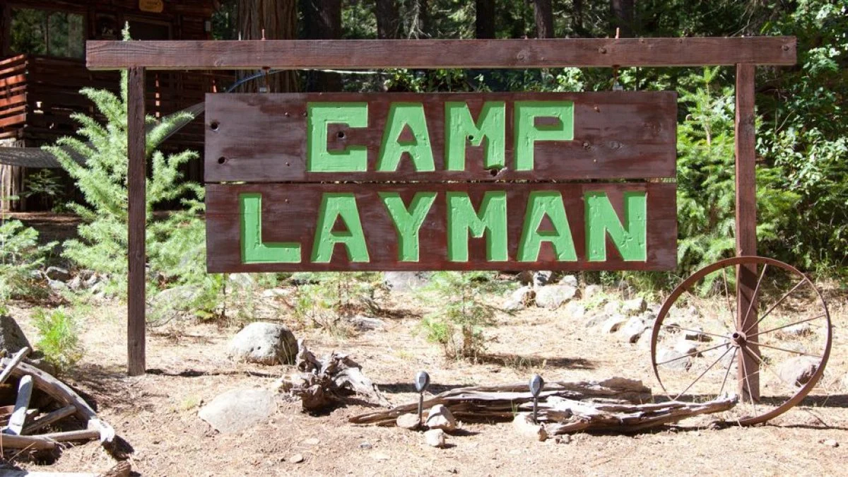 camp-layman-sign-panorama