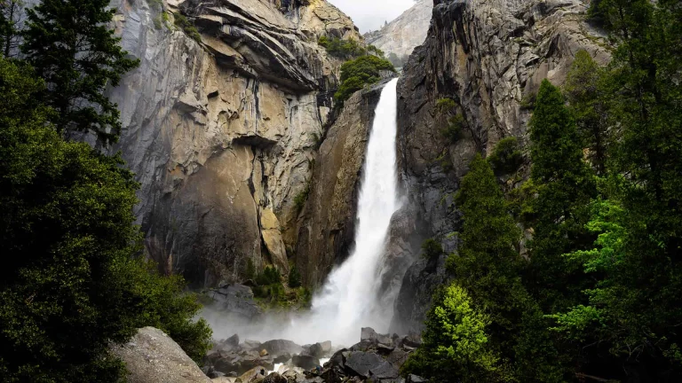 Image from Yosemite’s watery icon on DogTrekker