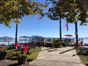 Boathouse Bar and Grill