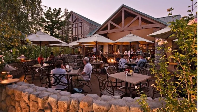 Jackalope's at Tenaya Lodge, a dog-friendly restaurant in Fish Camp, California
