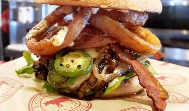 Pattys & Buns Burgers, a dog-friendly restaurant in Oakland, California