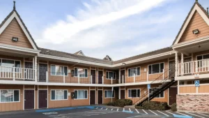 Bayside Inn and Suites