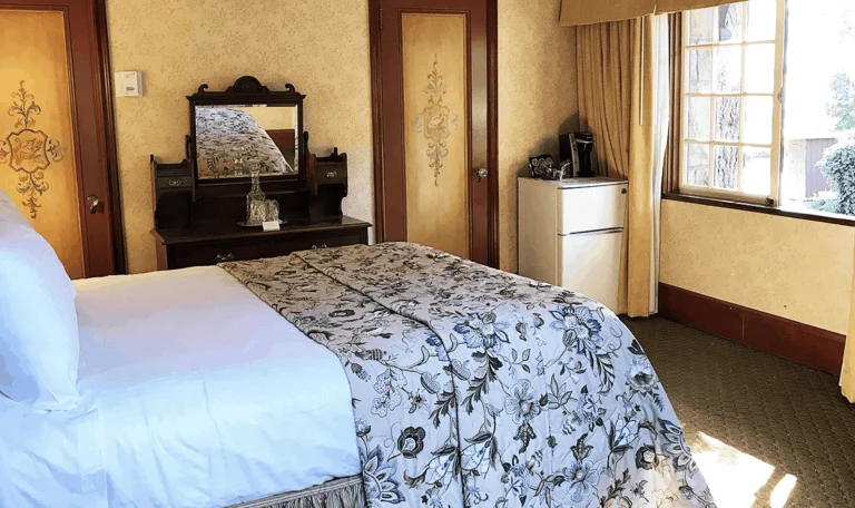 Benbow Historic Inn, a dog-friendly hotel in Garberville, California