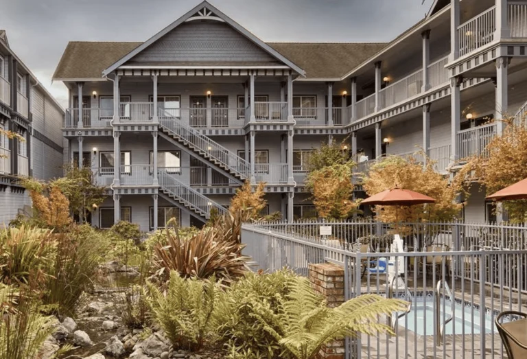 Best Western Bayshore Inn
