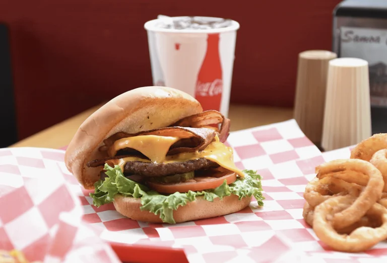 Fresh Freeze Drive-In, a dog-friendly restaurant in Eureka, California