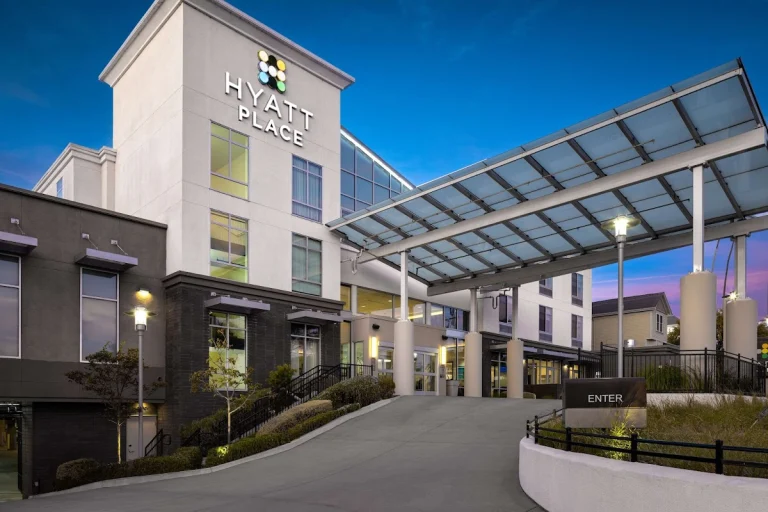 aGreatPlaceToStay.net, a dog-friendly restaurant in Santa Cruz, California