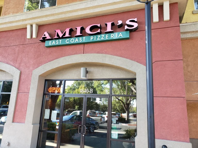 Amici’s East Coast Pizzeria