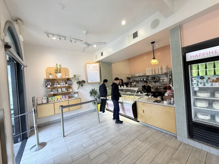 Bi-Rite Creamery, a dog-friendly restaurant in San Francisco, California