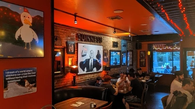 Birds Cafe-Bar, a dog-friendly restaurant in Hollywood, California