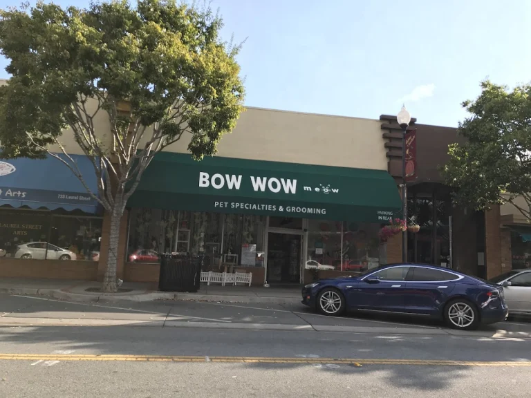 Bow Wow Meow Pet, a dog-friendly dog grooming salon in San Carlos, California