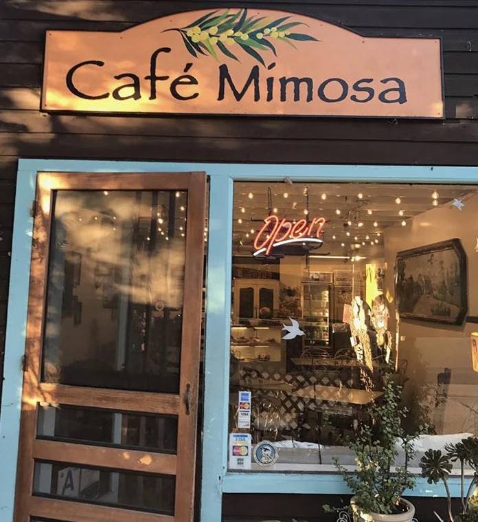 Cafe Mimosa, a dog-friendly restaurant in Topanga, California