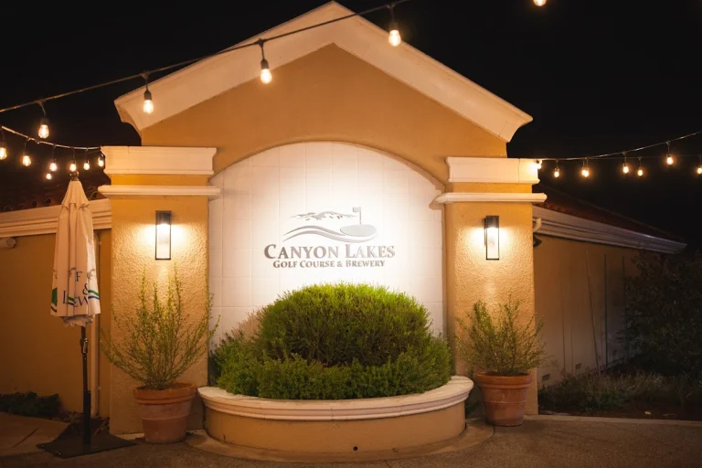 Canyon Lakes Brewery, a dog-friendly restaurant in San Ramon, California