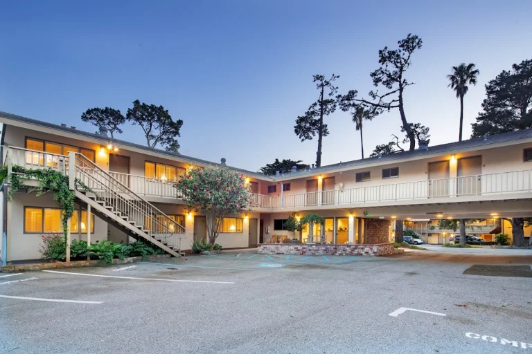 Carmel Lodge, Carmel