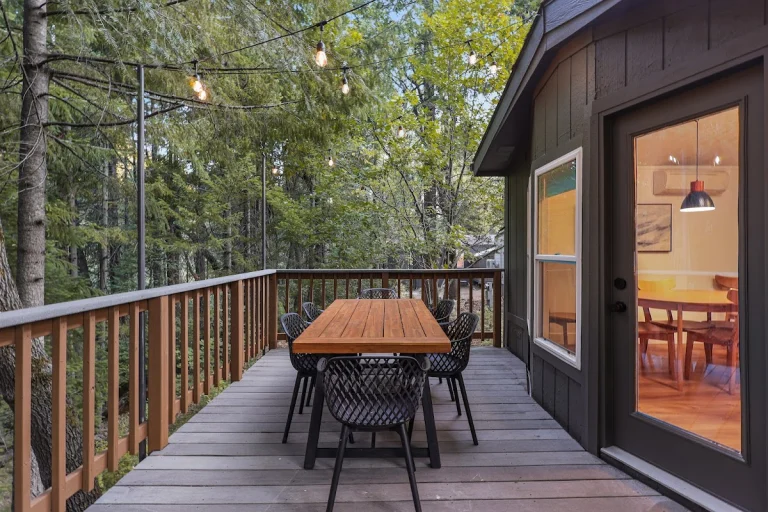 Cave Springs Resort, Dunsmuir