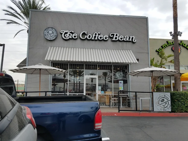 Coffee Bean & Tea Leaf
