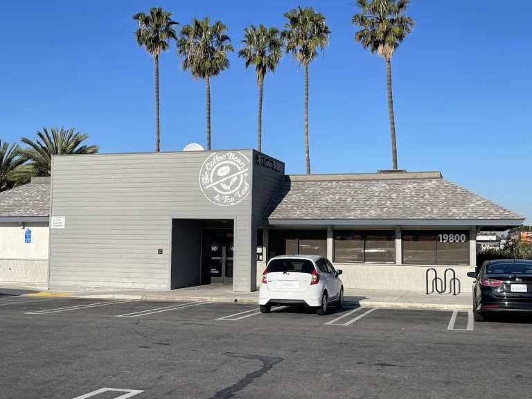 Coffee Bean & Tea Leaf, Huntington Beach
