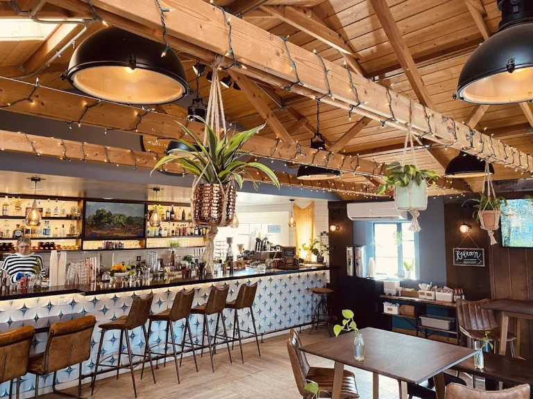 Coffee Shop