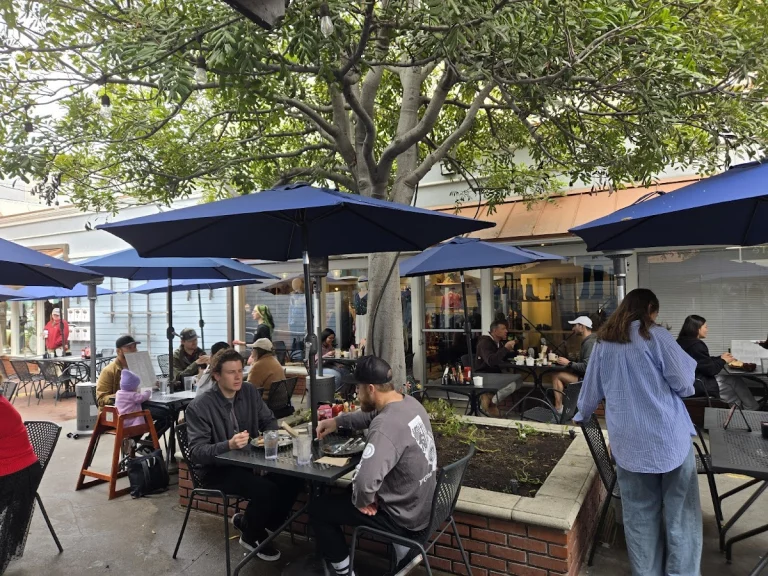 Crema Cafe & Artisan Bakery, a dog-friendly restaurant in Seal Beach, California