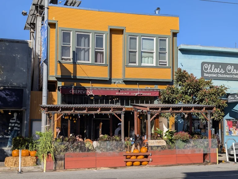 Crepevine, a dog-friendly restaurant in San Francisco, California