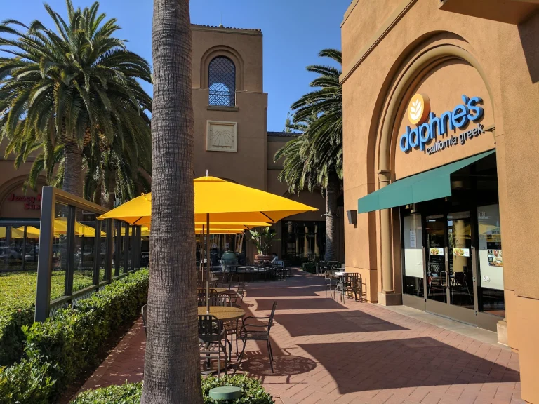 Daphne’s Greek Cafe
