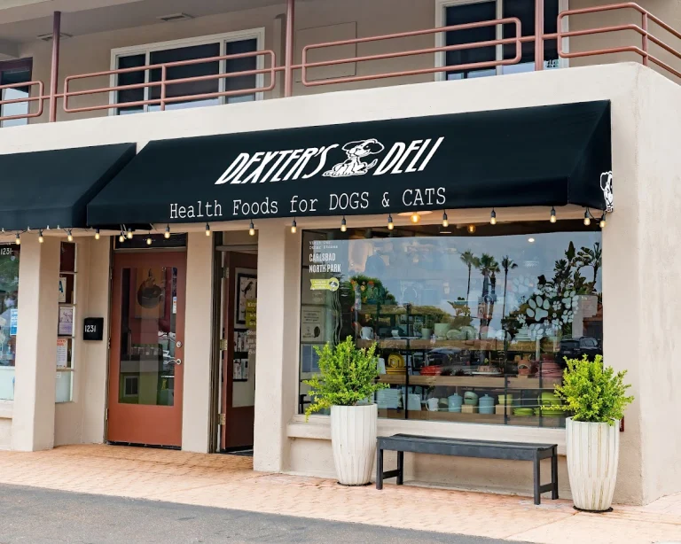 Dexter's Deli, a dog-friendly pet supply store in Del Mar, California