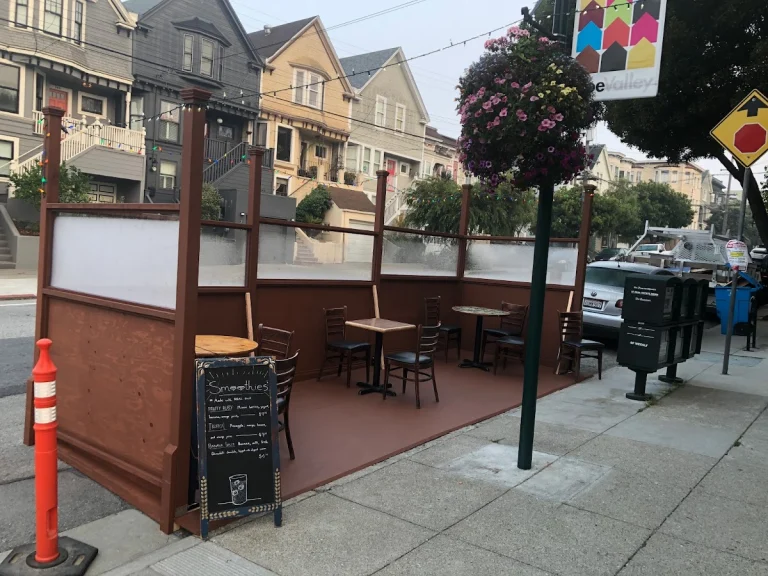 Diamond Cafe, a dog-friendly restaurant in San Francisco, California