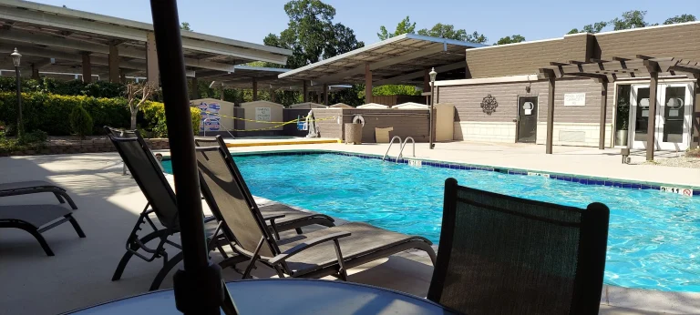 DoubleTree by Hilton Chico