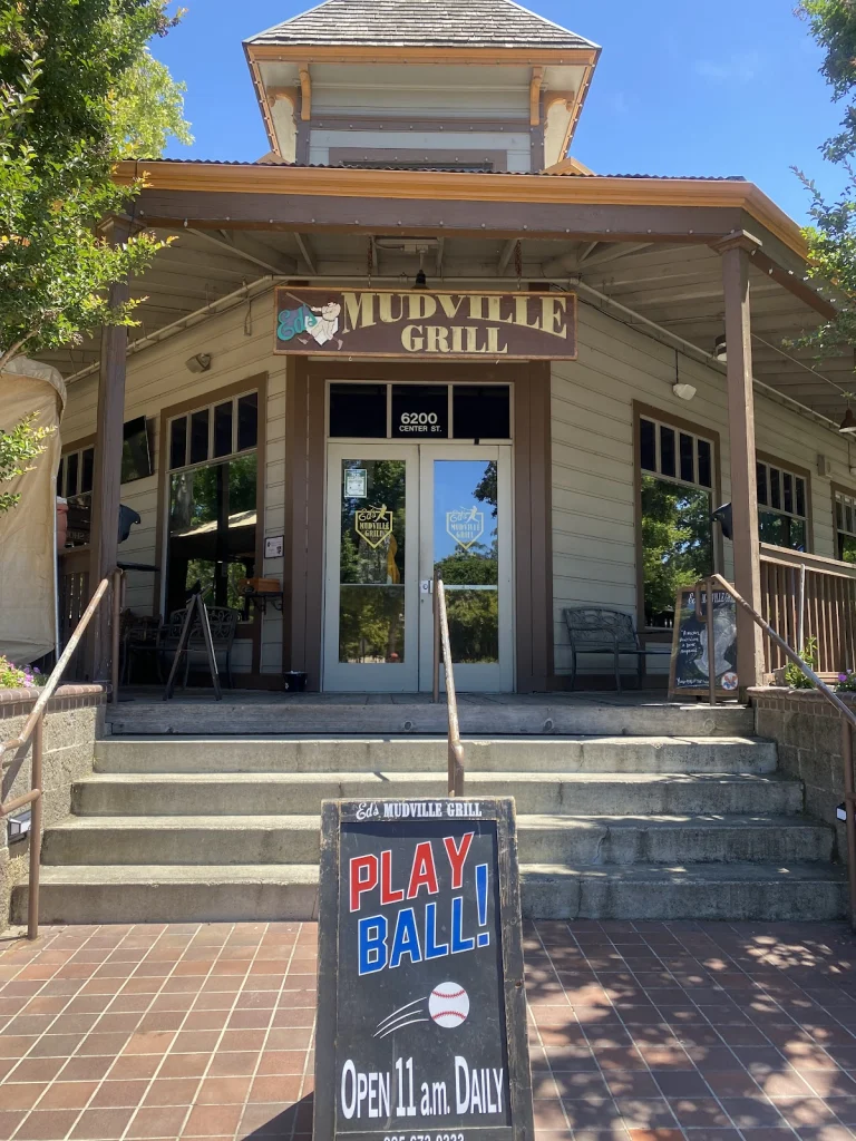 Ed's Mudville Grill, a dog-friendly restaurant in Clayton, California