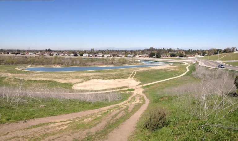 Fairview Park-Santa Ana River, a dog-friendly hiking trail in Costa Mesa, California