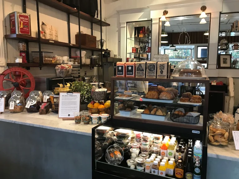Farley's, a dog-friendly coffee shop in Acampo, California