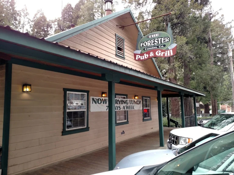 Forrester Pub & Grill, a dog-friendly restaurant in Camino, California