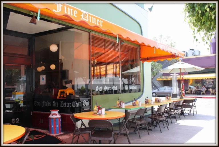 Fred 62, a dog-friendly restaurant in Los Angeles, California