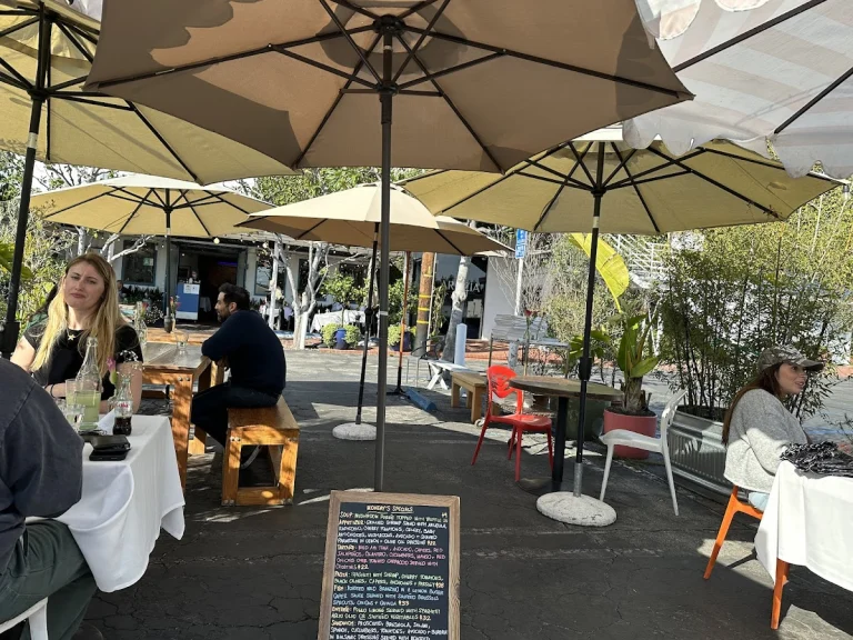 Fred Segal Mauro Cafe, a dog-friendly restaurant in Los Angeles, California