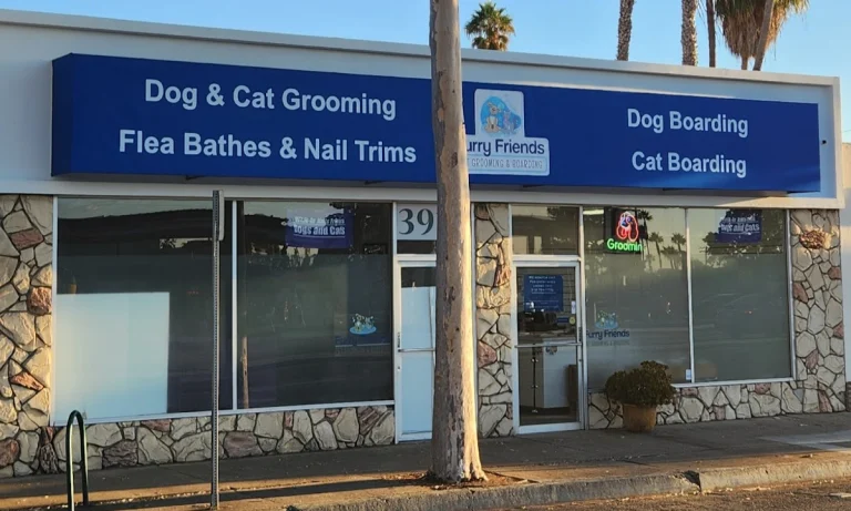Furry Friends Dog & Cat, a dog-friendly dog grooming salon in San Diego, California