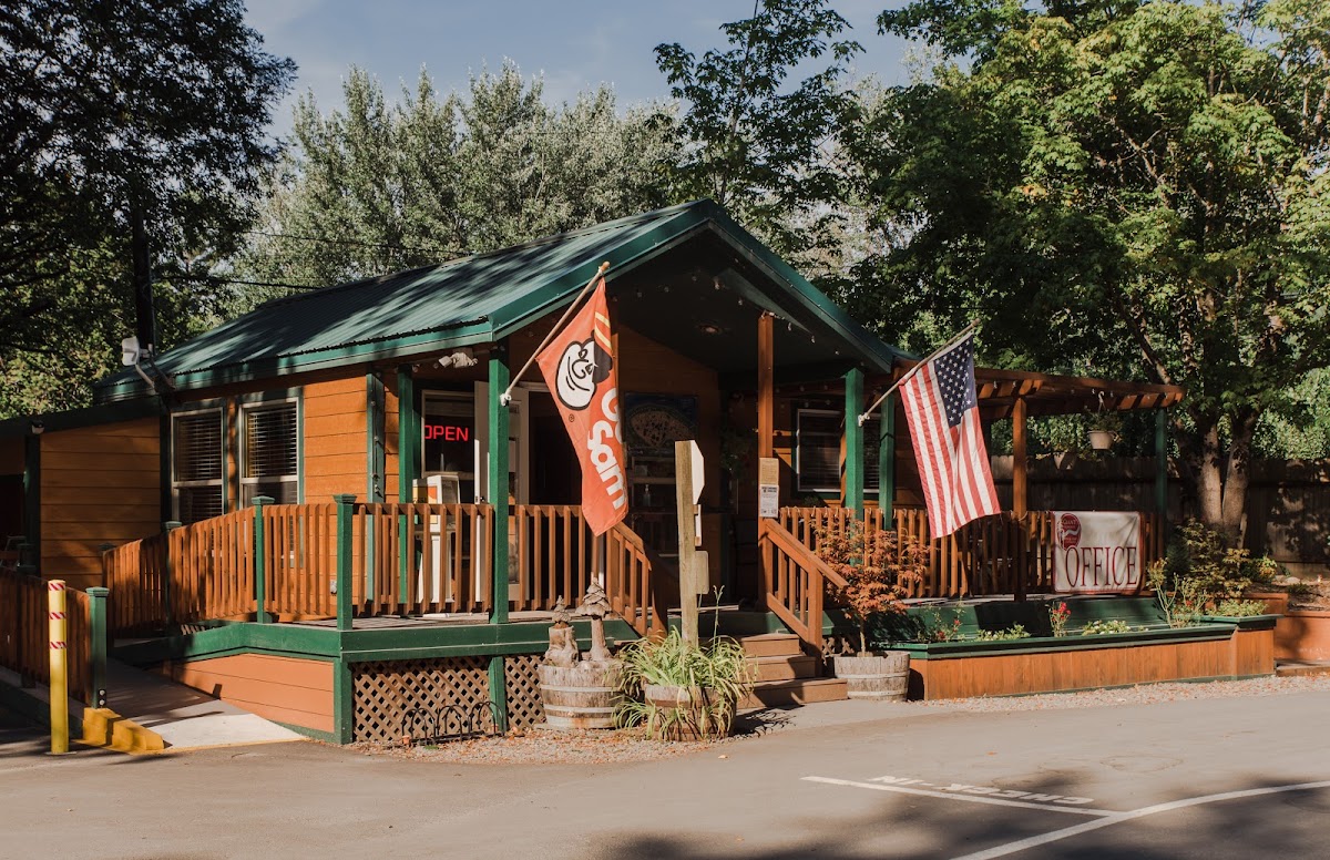 Giant Redwoods RV and Camp