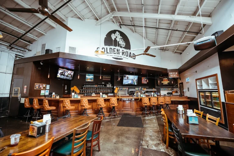 Golden Road Brewing, a dog-friendly bar in Los Angeles, California