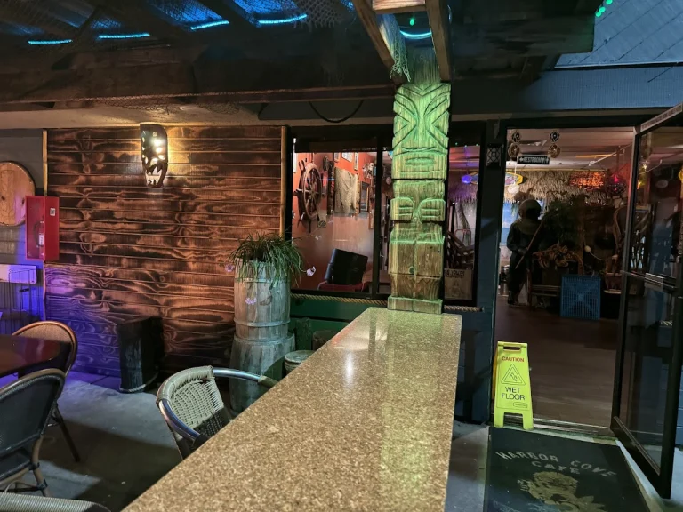 Harbor Cove Cafe, Ventura