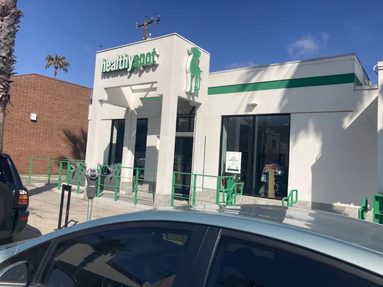 Healthy Spot - Santa Monica, a dog-friendly pet supply store in Santa Monica, California