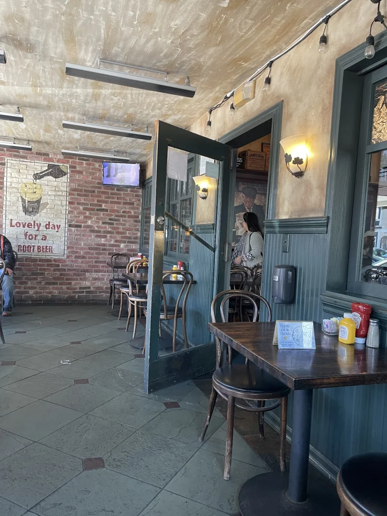 Hennessey's Tavern, a dog-friendly bar in Seal Beach, California