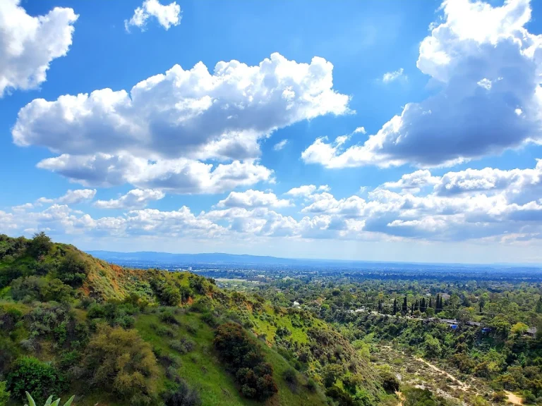 Henninger Flats, a dog-friendly hiking trail in Pasadena, California