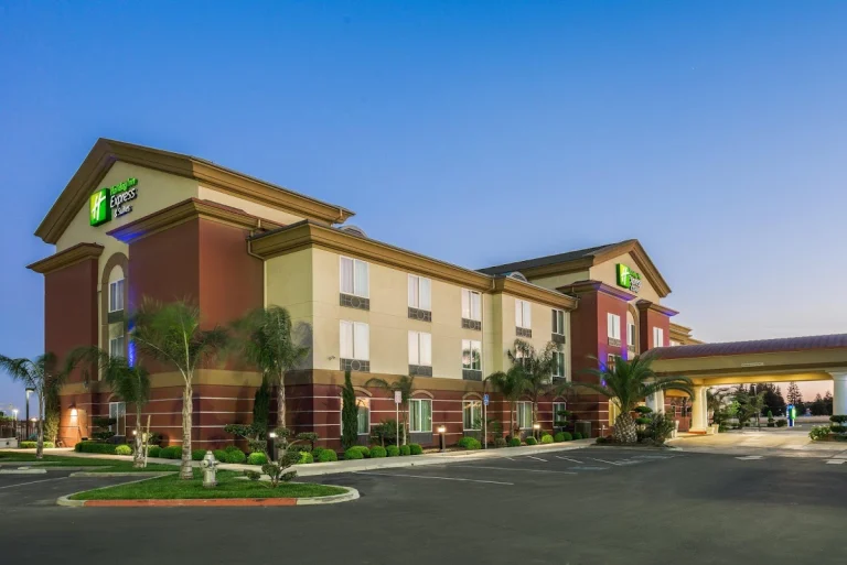 Holiday Inn Express & Suites, a dog-friendly hotel in Chowchilla, California