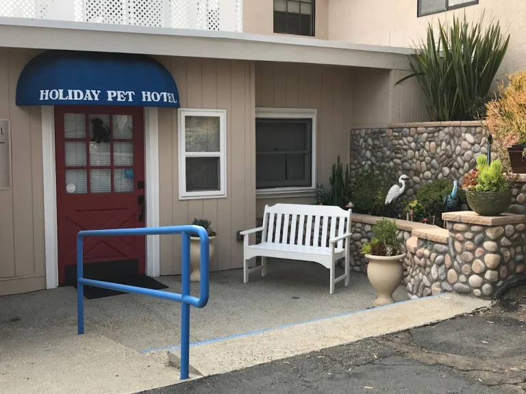 Holiday Pet Hotel, a dog-friendly pet boarding facility in Encinitas, California