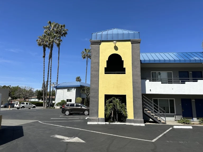Hotel CURRENT, a dog-friendly hotel in Long Beach, California