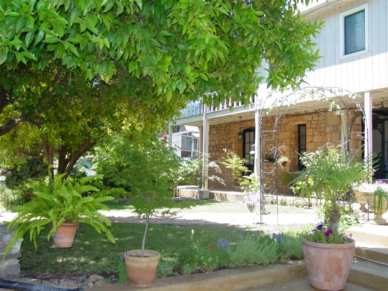 Hotel Léger Restaurant, a dog-friendly restaurant in Mokelumne Hill, California
