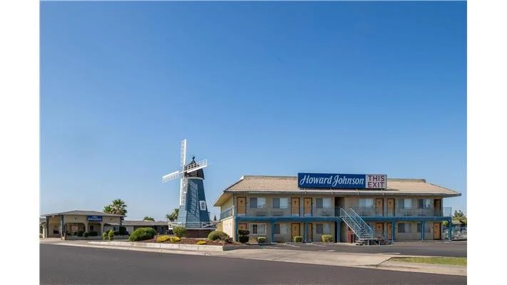 Howard Johnson Express Inn