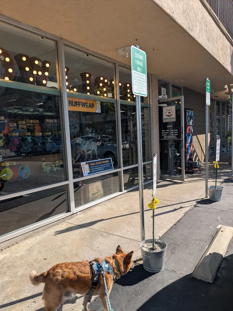 Howlistic, a dog-friendly pet supply store in San Diego, California