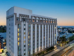 Hyatt Centric Delfina Santa