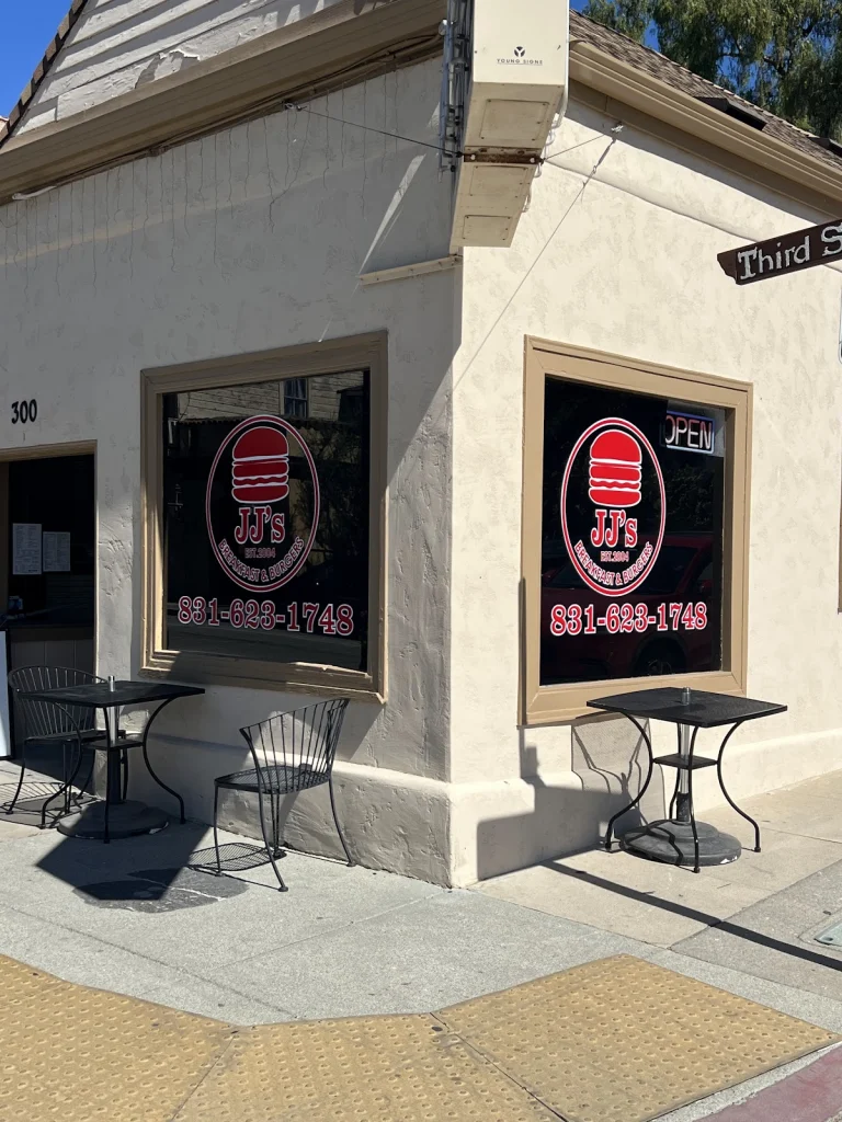 JJ's Homemade Burgers, a dog-friendly restaurant in San Juan Bautista, California