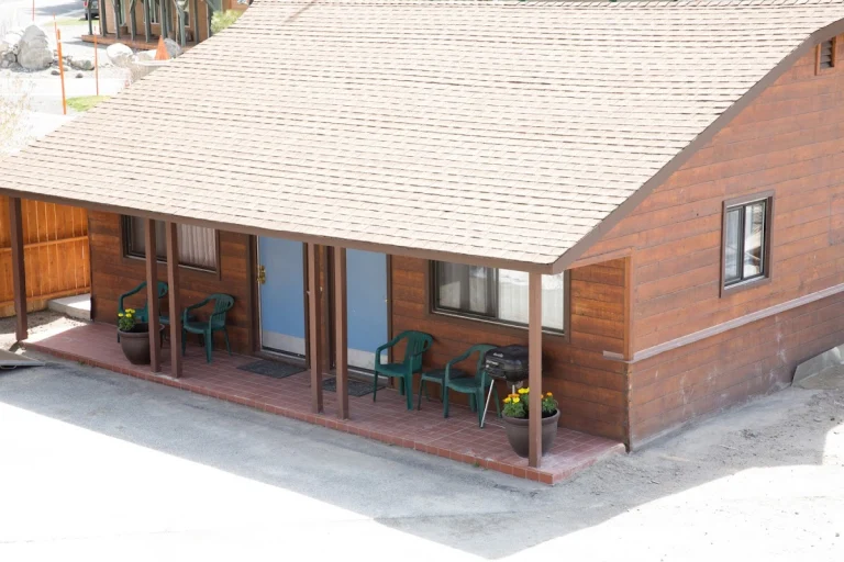 June Lake Villager Motel